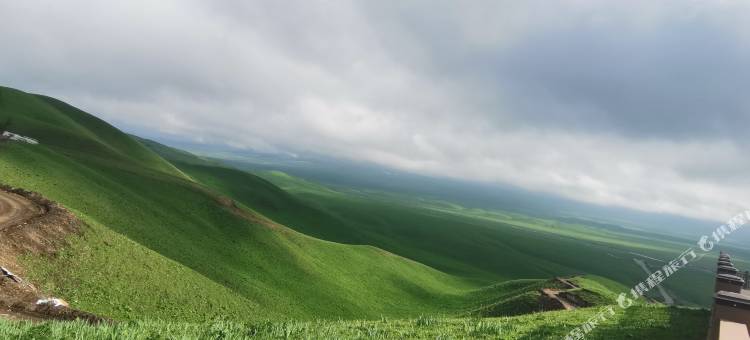 那拉提逸安居客栈图片