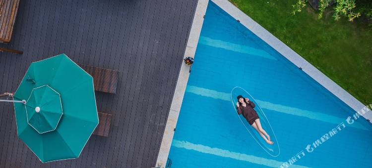 林间山舍·夏日亲子星空泳池天幕露营主体山野观景隐宿图片
