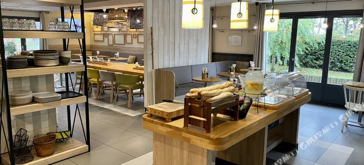 维勒潘特展览会公园康铂酒店(Campanile Villepinte - Parc des Expositions)图片