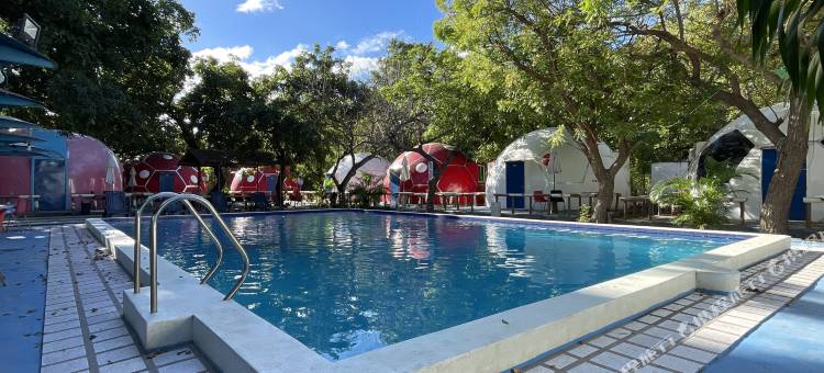 比努布桑海滩酒店及度假村(Binubusan Beach Hotel and Resort)图片