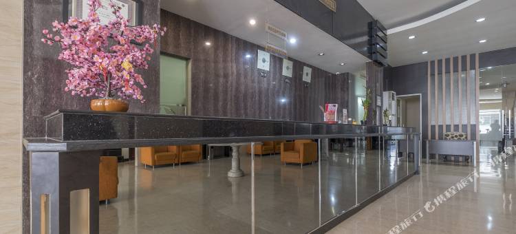 OYO1081马卡萨奥尔森城市酒店(OYO 1081 Allson City Hotel Makassar)图片