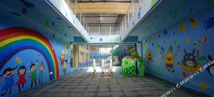 鸿河谷温泉酒店图片