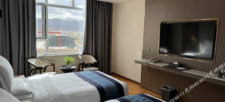 玛沁和平大酒店图片