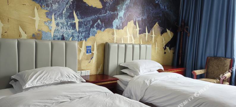 茂县茂盛假日酒店图片