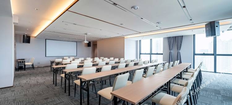 麗枫酒店(长春硅谷大街中商世界里店)图片