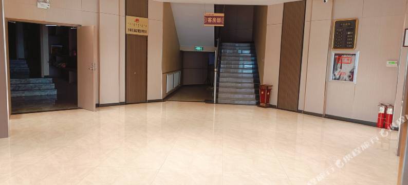 阿拉善左旗沙漠王酒店图片