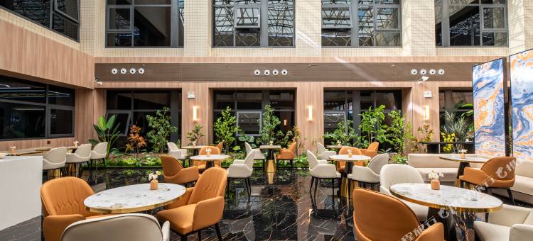 万澳致选酒店(西安小寨银泰城店)图片