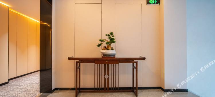 拉萨瑞景酒店(八一北路店)图片