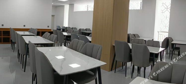 双洲酒店(米东人民医院店)图片