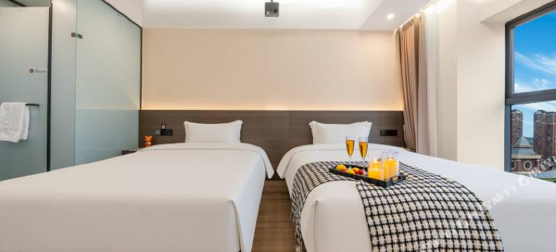 季風艺术影宿酒店(通川区四川文理学院莲花湖校区店)图片