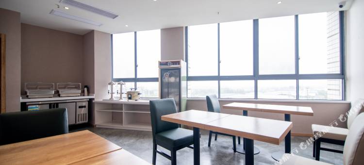 途泊拉酒店(江陵店)图片