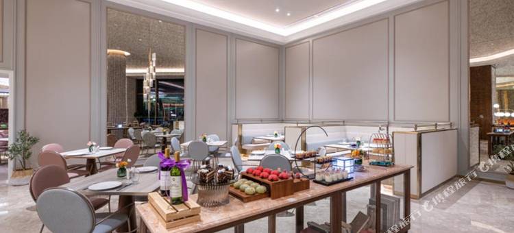 南昌滕王阁美居江景酒店图片