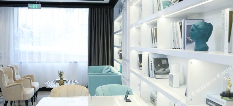 希岸酒店(乌鲁木齐机场德港万达店)图片