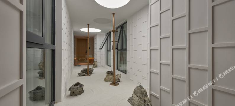 18度居未来酒店(中原万达广场二砂地铁站店)图片