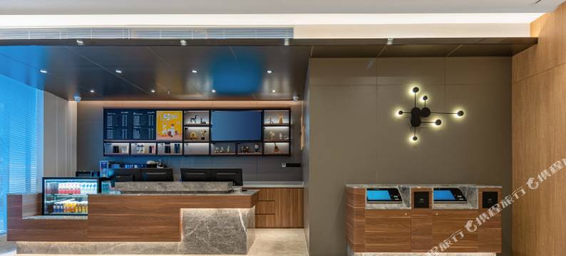 艺龙安云酒店(南京秦淮河朝天宫地铁站店)图片