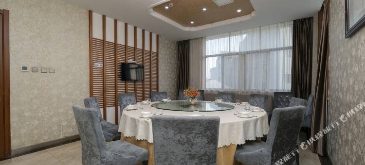 曼谷大酒店(黄梅火车站店)图片