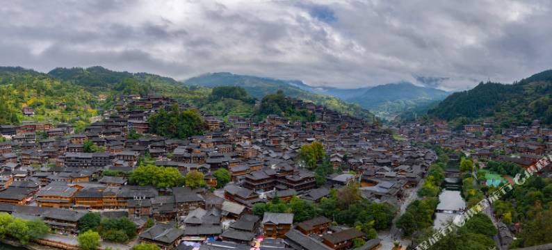 百尺高空压星河·匠心一宅(西江千户苗寨观景台店)图片