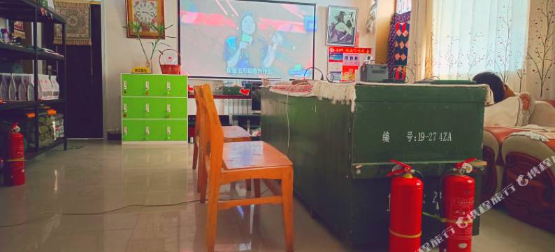 遇见楼兰青年旅舍(若羌库尔干路店)图片