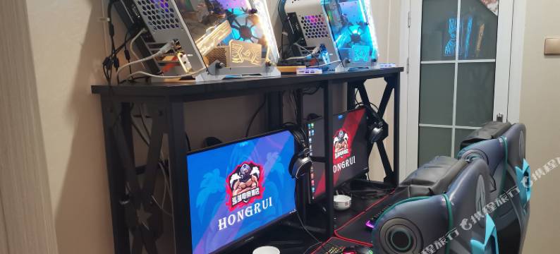 泓瑞电竞酒店(于洪广场地铁站店)图片