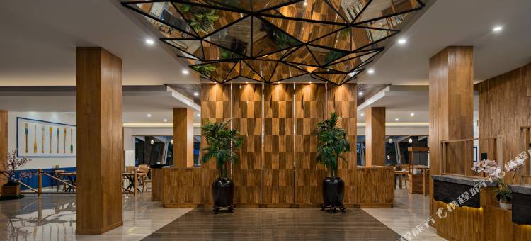 南旺波略斯画廊酒店(Pollos Hotel & Gallery Rembang)图片