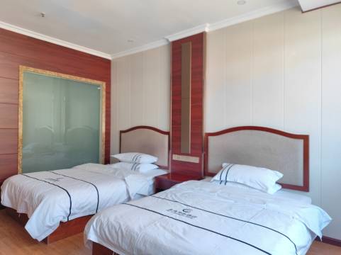 林芝鑫逸商务酒店