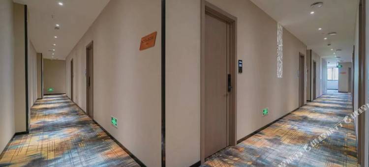 轻住·轻奢精品酒店(上海大学宝山校区店)图片