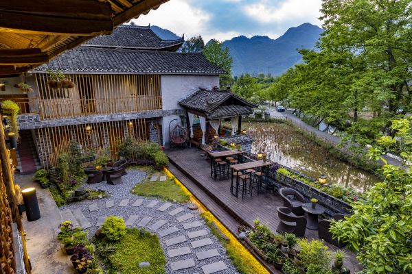 选择房间开业:2019云舍里民宿座落在神秘的梵净山脚云舍村,土家族上