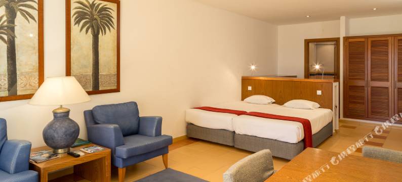 皮尼亚尔码头旅游公寓酒店(Apartamentos Turisticos Pinhal Da Marina)图片