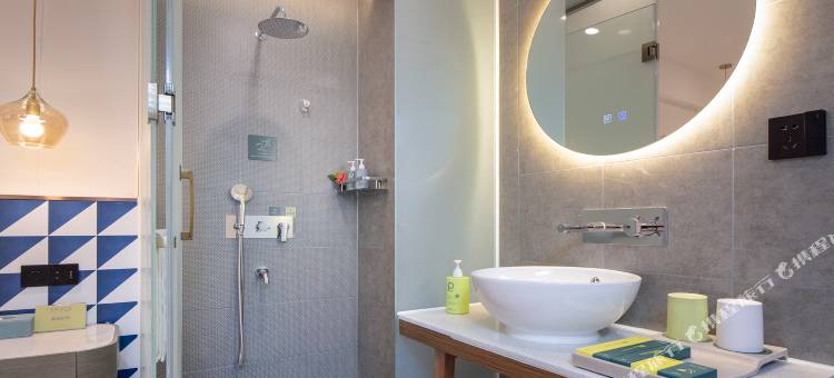 欧暇·地中海酒店(东方新港店)图片