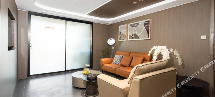 柏顿酒店(信阳高铁东站店)图片