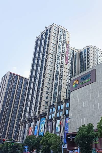 8号公馆主题酒店(长沙圭塘木桥地铁站店)图片