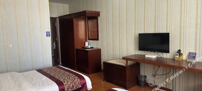 逸豪商务酒店(呼和浩特闻都建材城五里营地铁站店)图片