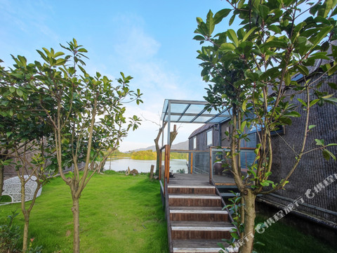 庐山西海在水一方民宿