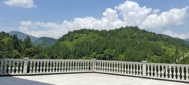 彭水恒颜民宿(阿依河店)图片