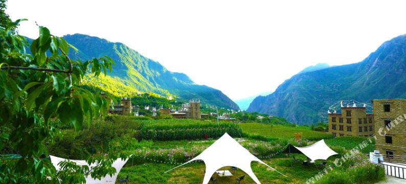 丹巴宗卡尔民宿图片