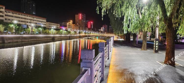 洛南天禧朵福酒店图片