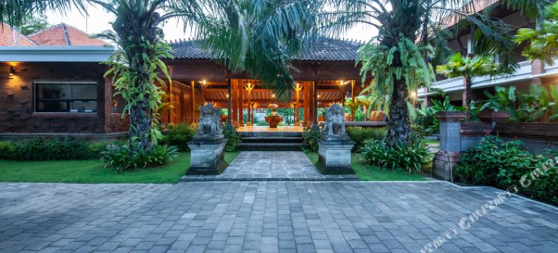 格利亚香提套房酒店(Griya Shanti Suite)图片