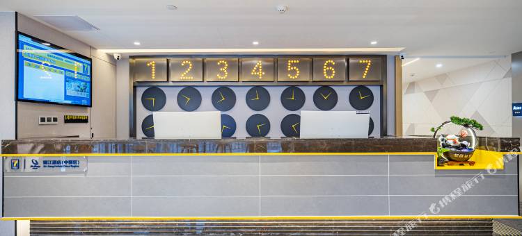 7天优品Premium酒店(兰州兰大一院五里铺地铁站店)图片