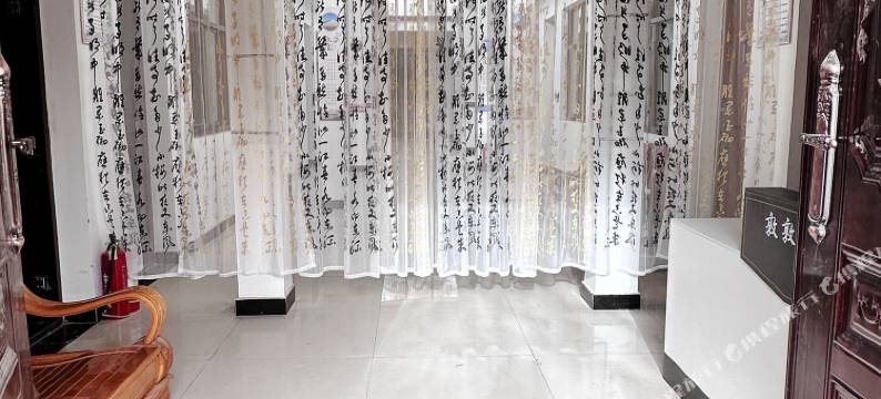 敦敦小居(鸣沙山月牙泉店)图片