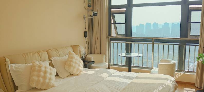 一米阳光公寓酒店(人民广场地铁站店)图片