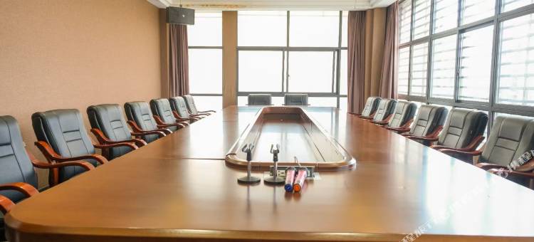 会昌月亮湾国际酒店(行政中心店)图片