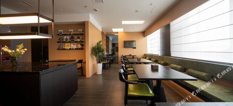 SFEEL设计师酒店(吴忠万达广场店)图片