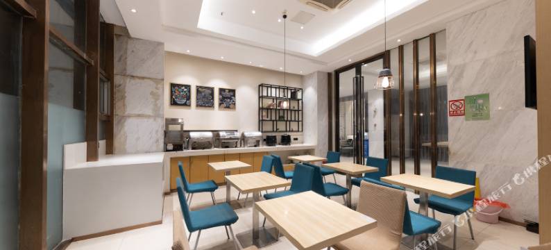 麗濠·逸居酒店(武汉五环体育中心店)图片