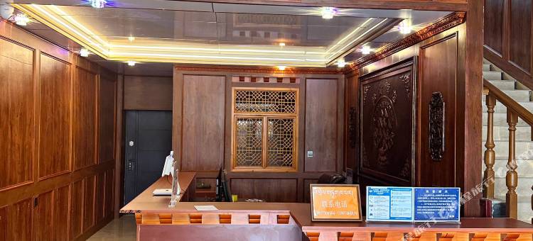 曲麻莱松赞酒店图片