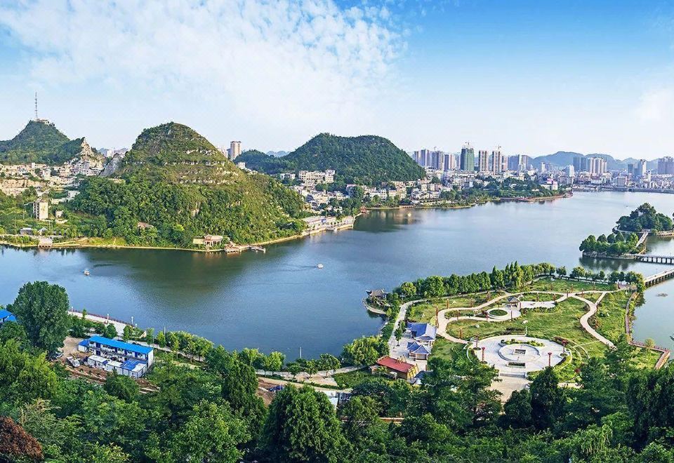 Starway Hotel Hotel Overview