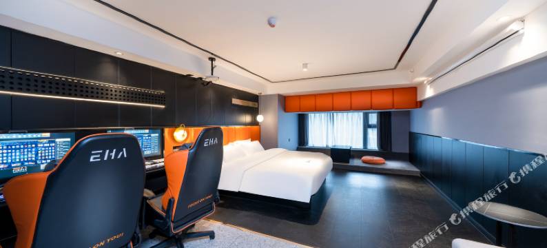 EHA萤火电竞酒店(武汉东西湖常青花园店)图片