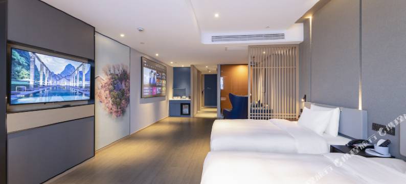 宁波外滩路劲新天地亚朵酒店图片