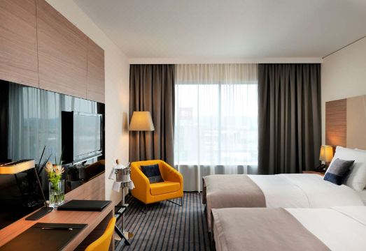 Radisson Blu Plaza Hotel, Ljubljana, Si Hotel Overview