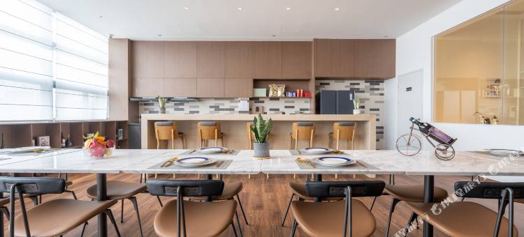 城家公寓酒店(青岛城市阳台景区店)图片