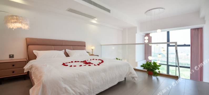 星房窠loft复式酒店(西安高铁北站店)图片